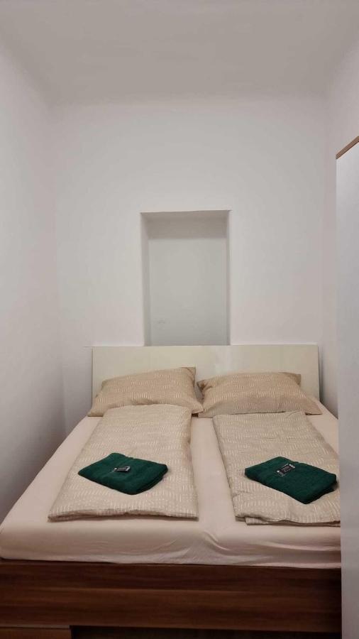 Premier Triple Room Mz Wien Exterior foto